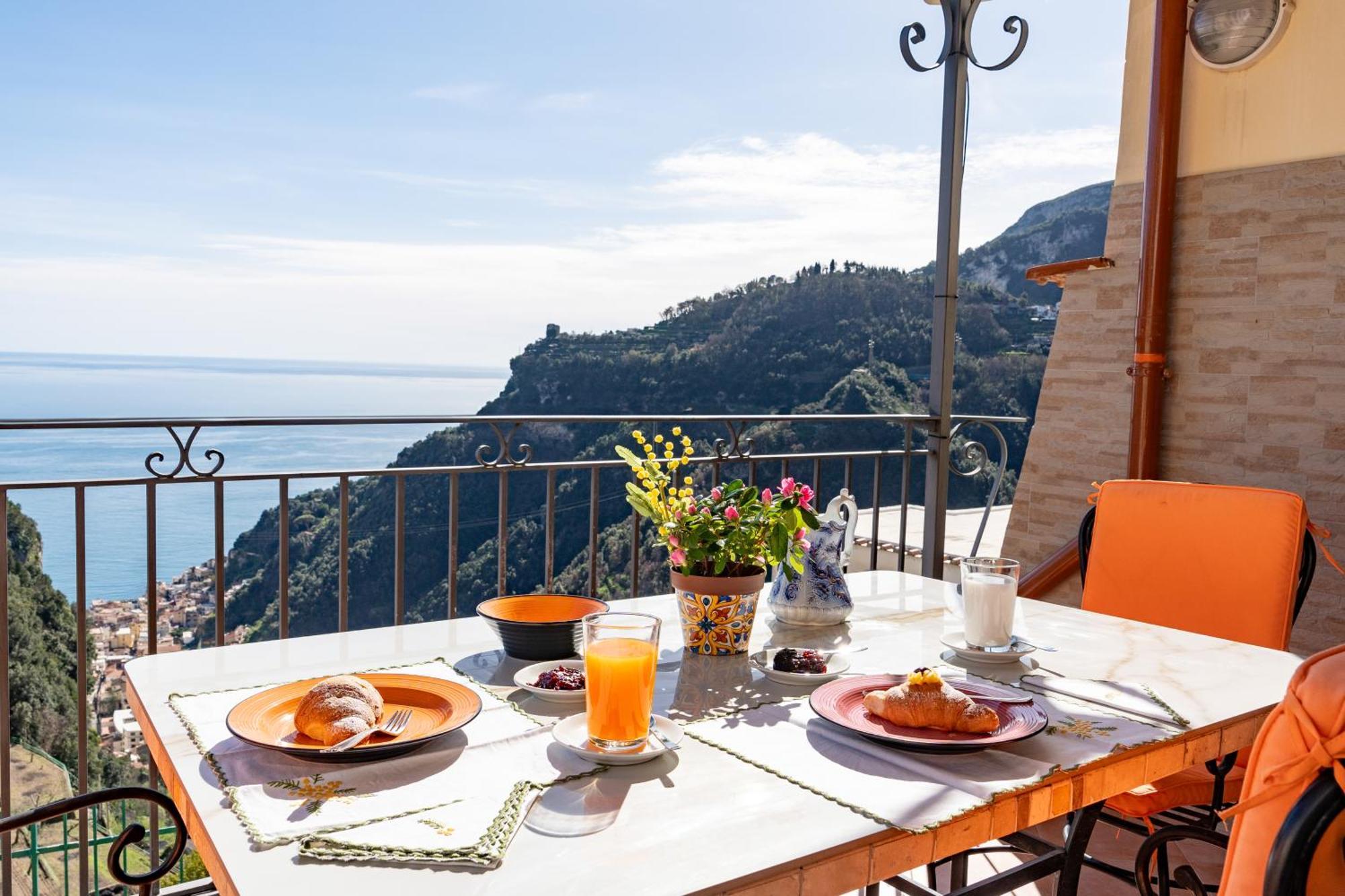 Il Paradiso Sul Mare Apartment Scala Zewnętrze zdjęcie