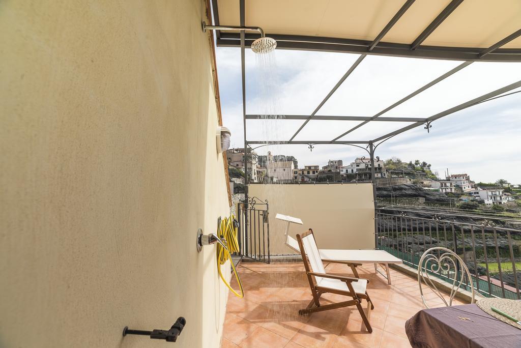 Il Paradiso Sul Mare Apartment Scala Zewnętrze zdjęcie