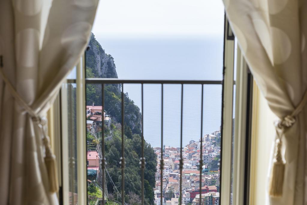 Il Paradiso Sul Mare Apartment Scala Zewnętrze zdjęcie